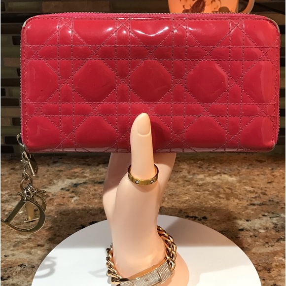DIOR Cannage Patent Leather Zip Around Wallet 😍❤️🔥🔥 - Picture 12 of 17